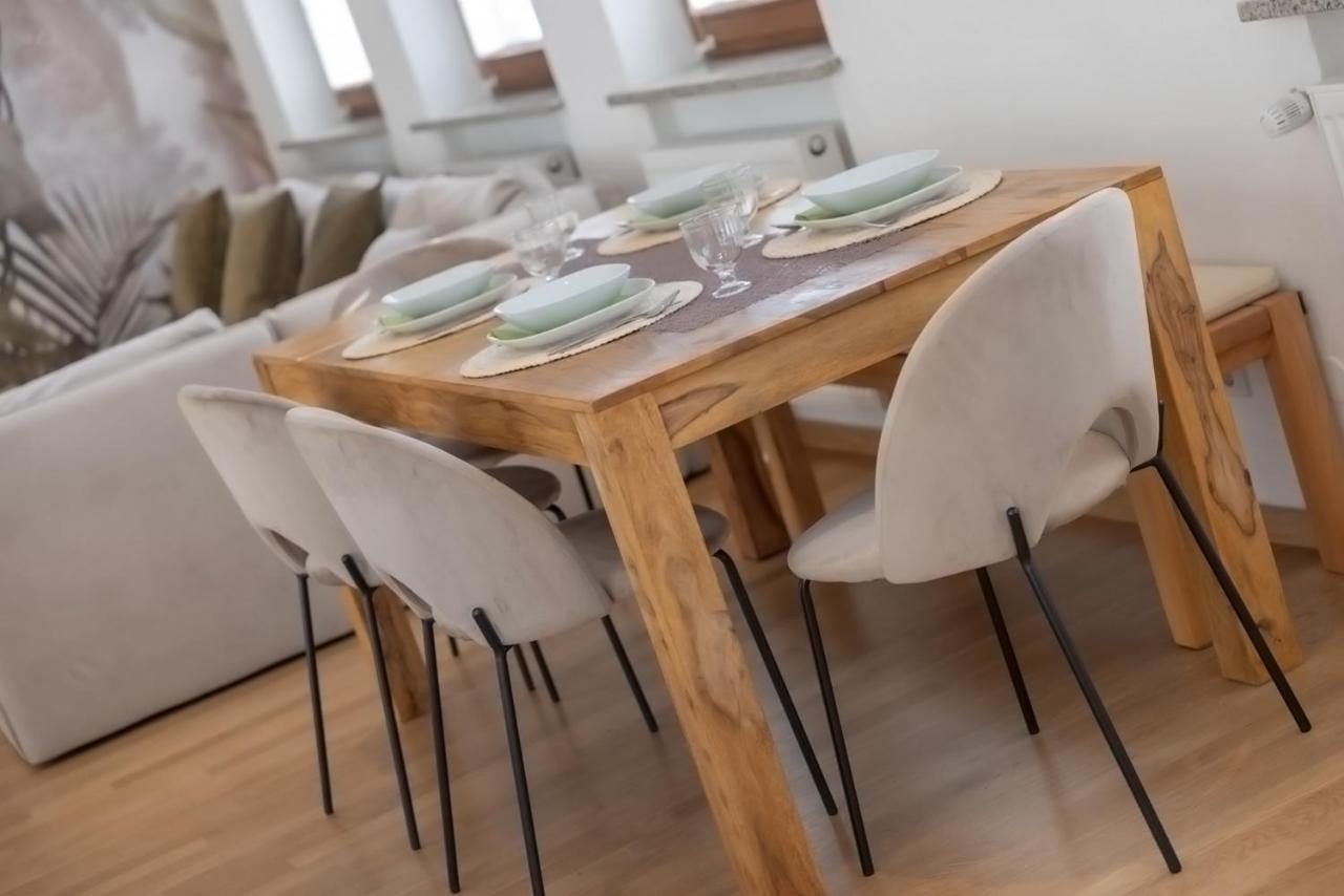 Kaza Guesthouse, Centrally Located 2 & 3 Bedroom Apartments In Augsburg Eksteriør bilde