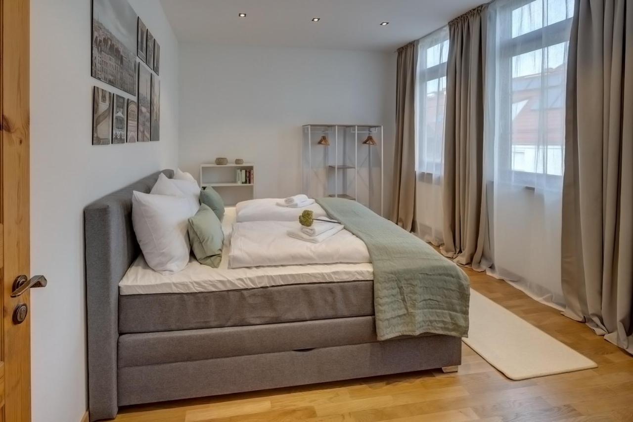 Kaza Guesthouse, Centrally Located 2 & 3 Bedroom Apartments In Augsburg Eksteriør bilde