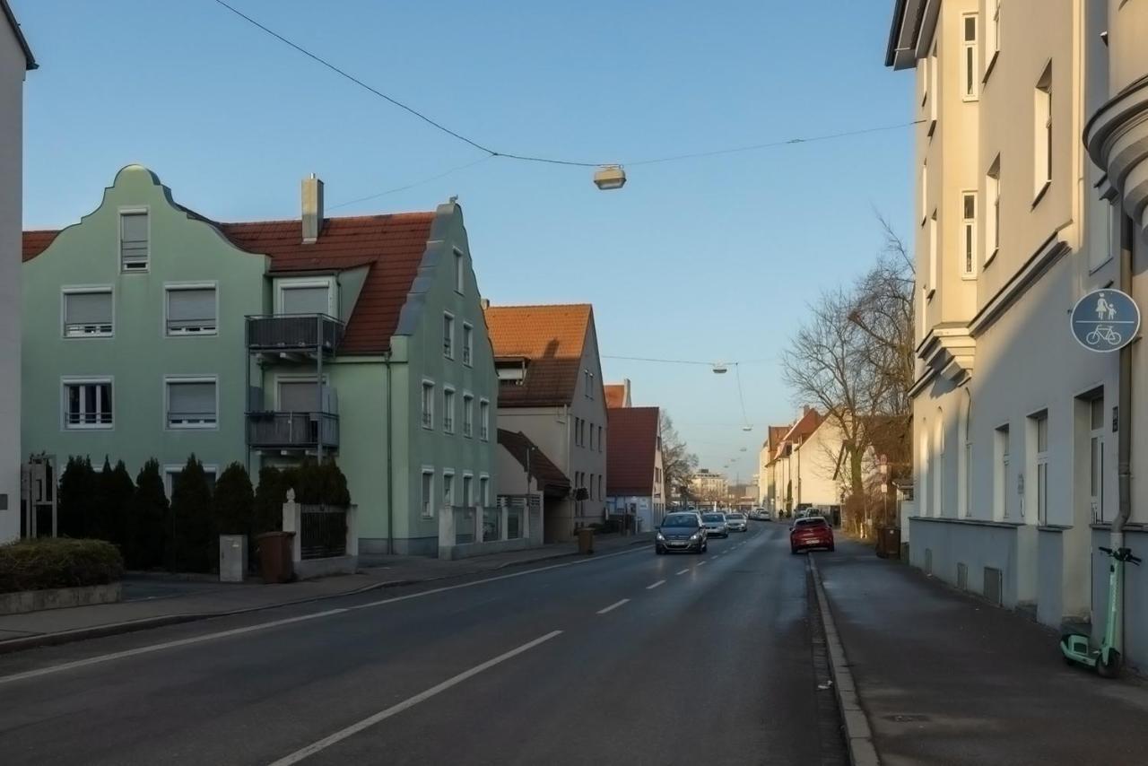 Kaza Guesthouse, Centrally Located 2 & 3 Bedroom Apartments In Augsburg Eksteriør bilde