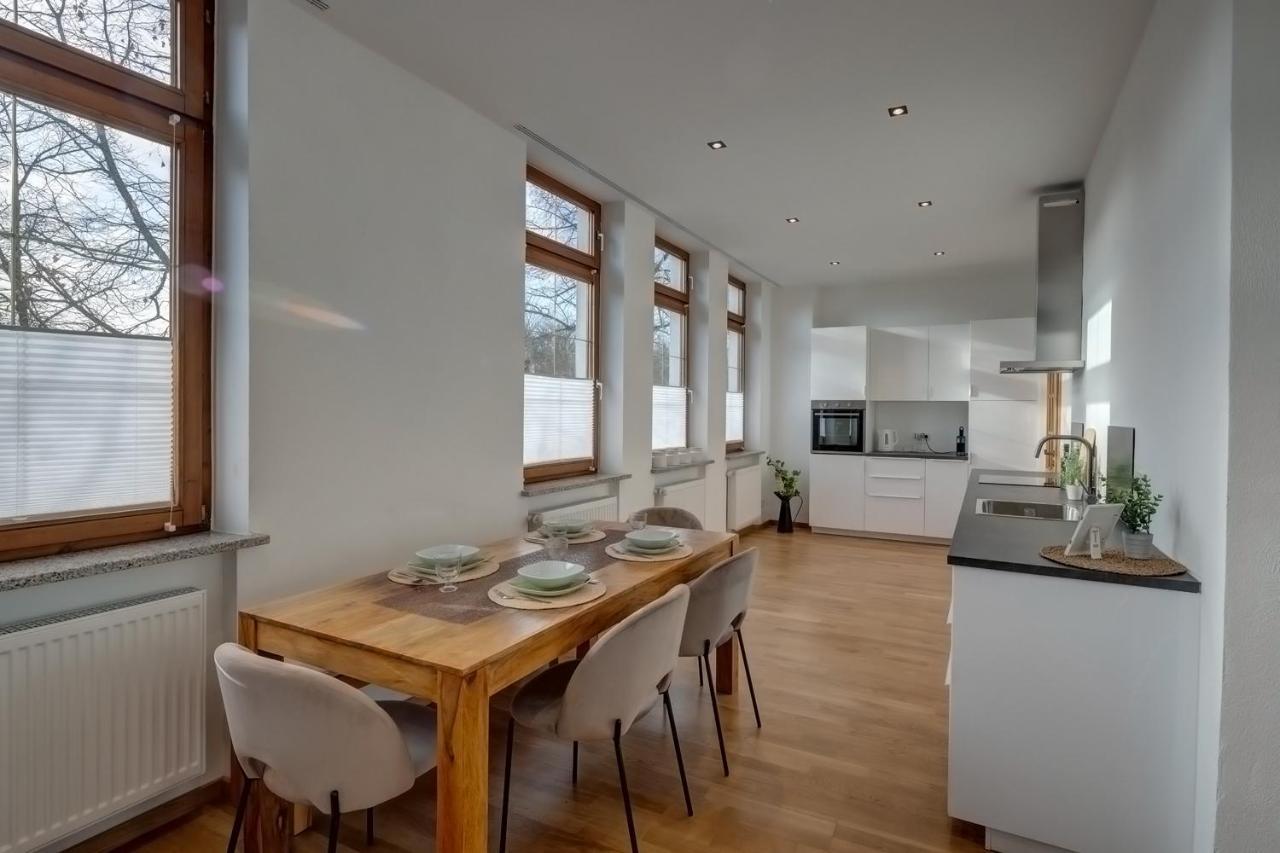 Kaza Guesthouse, Centrally Located 2 & 3 Bedroom Apartments In Augsburg Eksteriør bilde