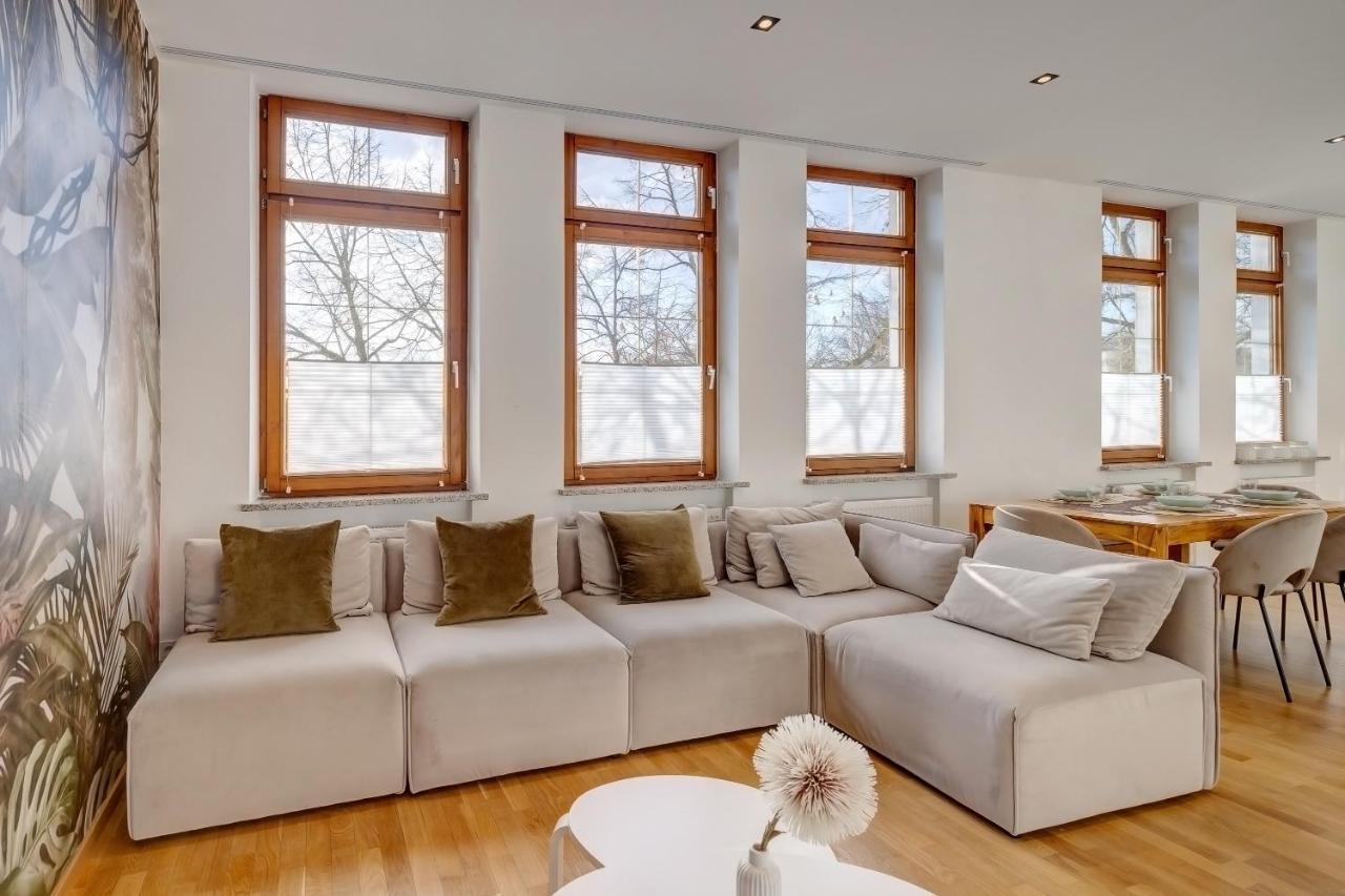 Kaza Guesthouse, Centrally Located 2 & 3 Bedroom Apartments In Augsburg Eksteriør bilde
