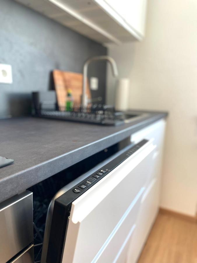 Kaza Guesthouse, Centrally Located 2 & 3 Bedroom Apartments In Augsburg Eksteriør bilde