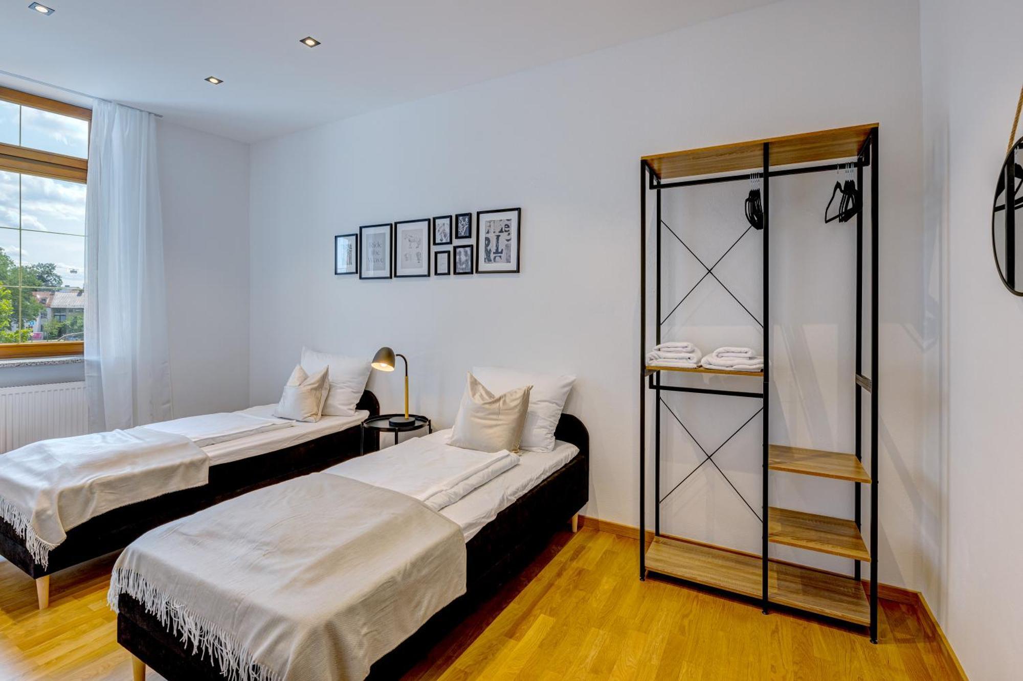 Kaza Guesthouse, Centrally Located 2 & 3 Bedroom Apartments In Augsburg Eksteriør bilde