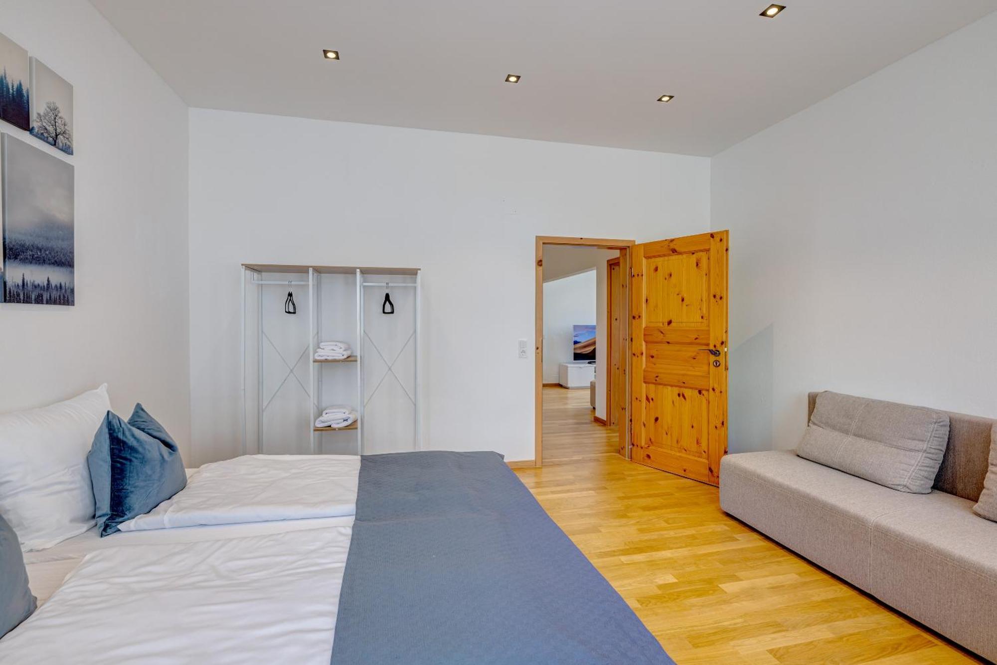 Kaza Guesthouse, Centrally Located 2 & 3 Bedroom Apartments In Augsburg Eksteriør bilde