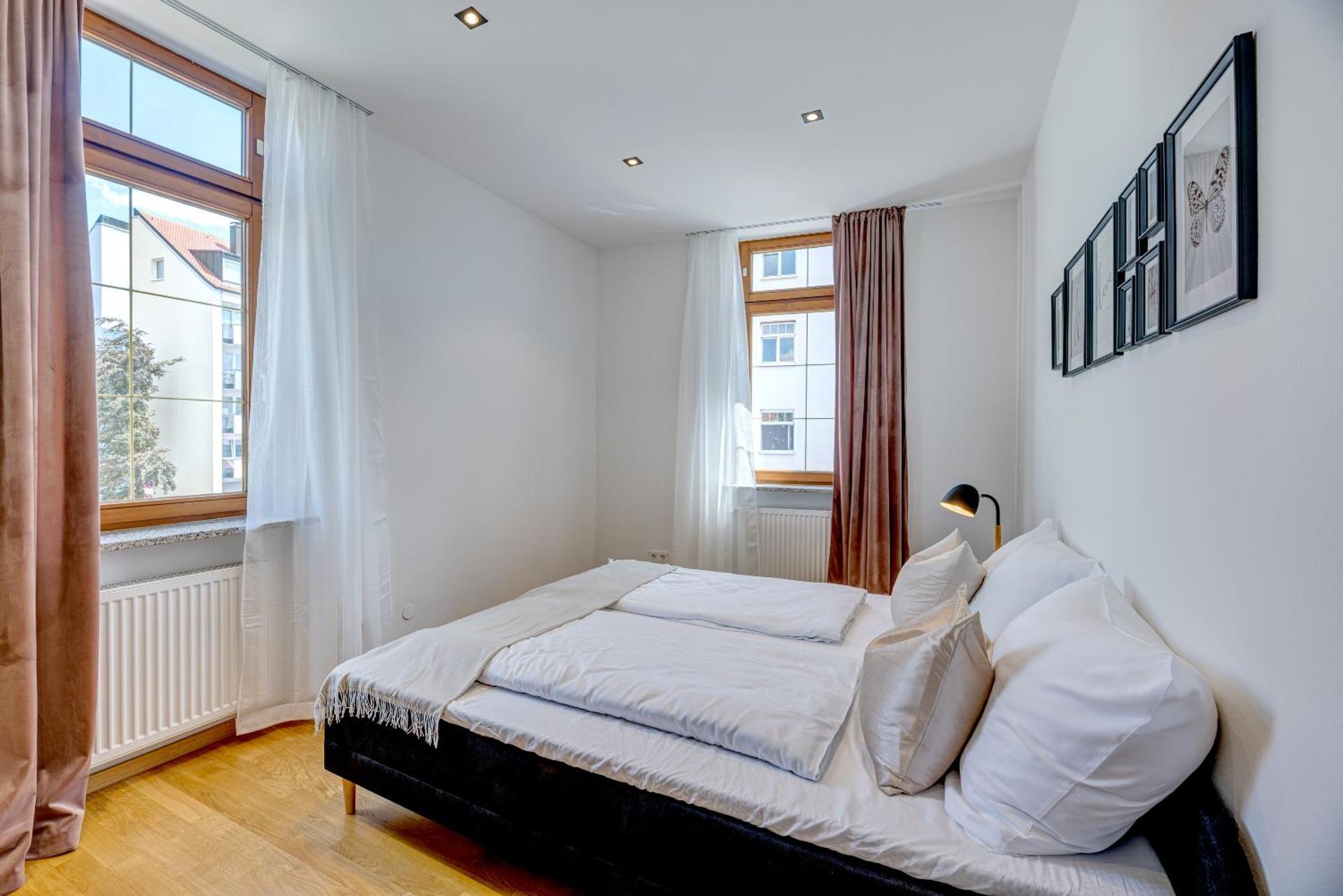 Kaza Guesthouse, Centrally Located 2 & 3 Bedroom Apartments In Augsburg Eksteriør bilde