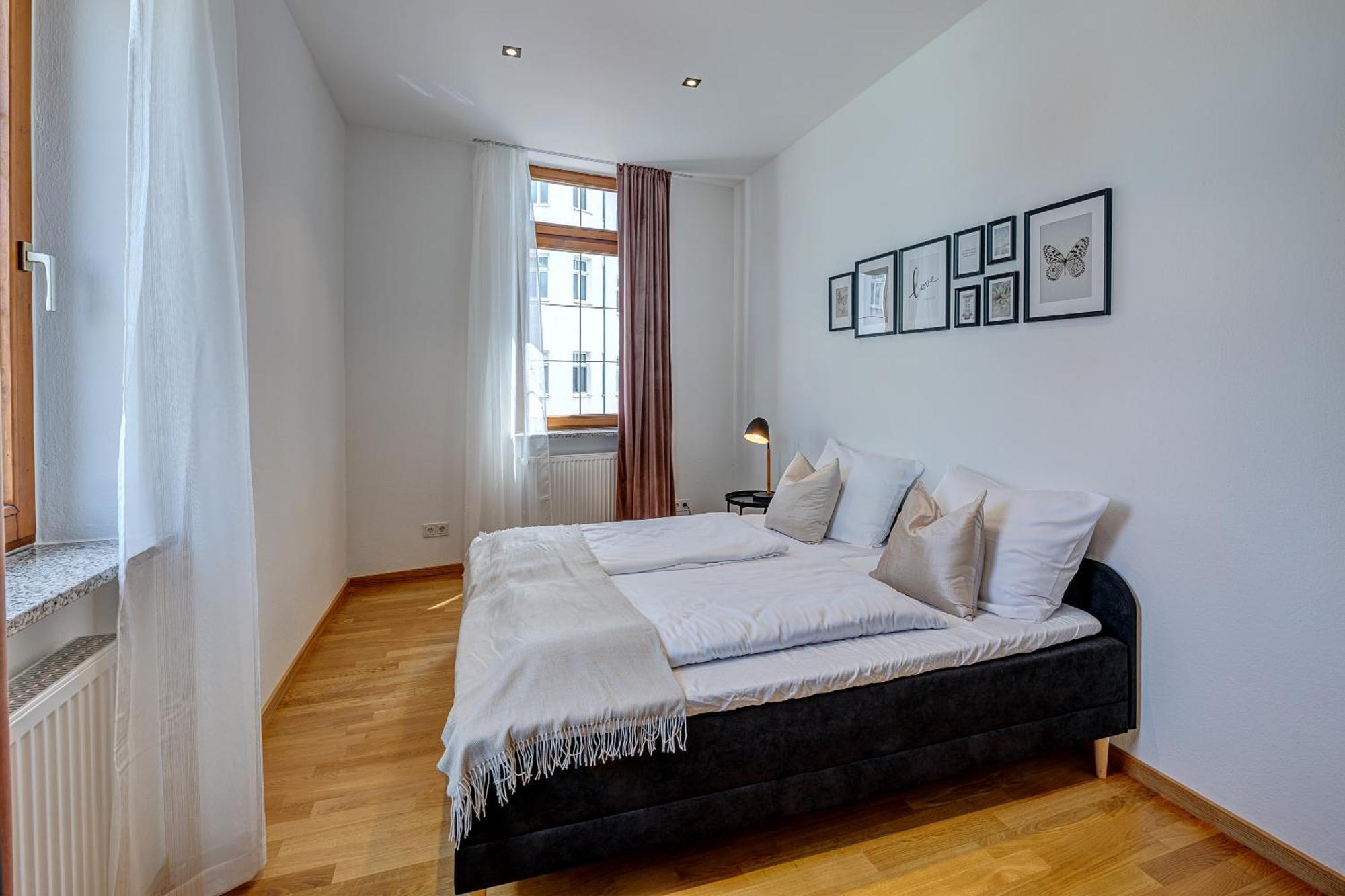 Kaza Guesthouse, Centrally Located 2 & 3 Bedroom Apartments In Augsburg Eksteriør bilde