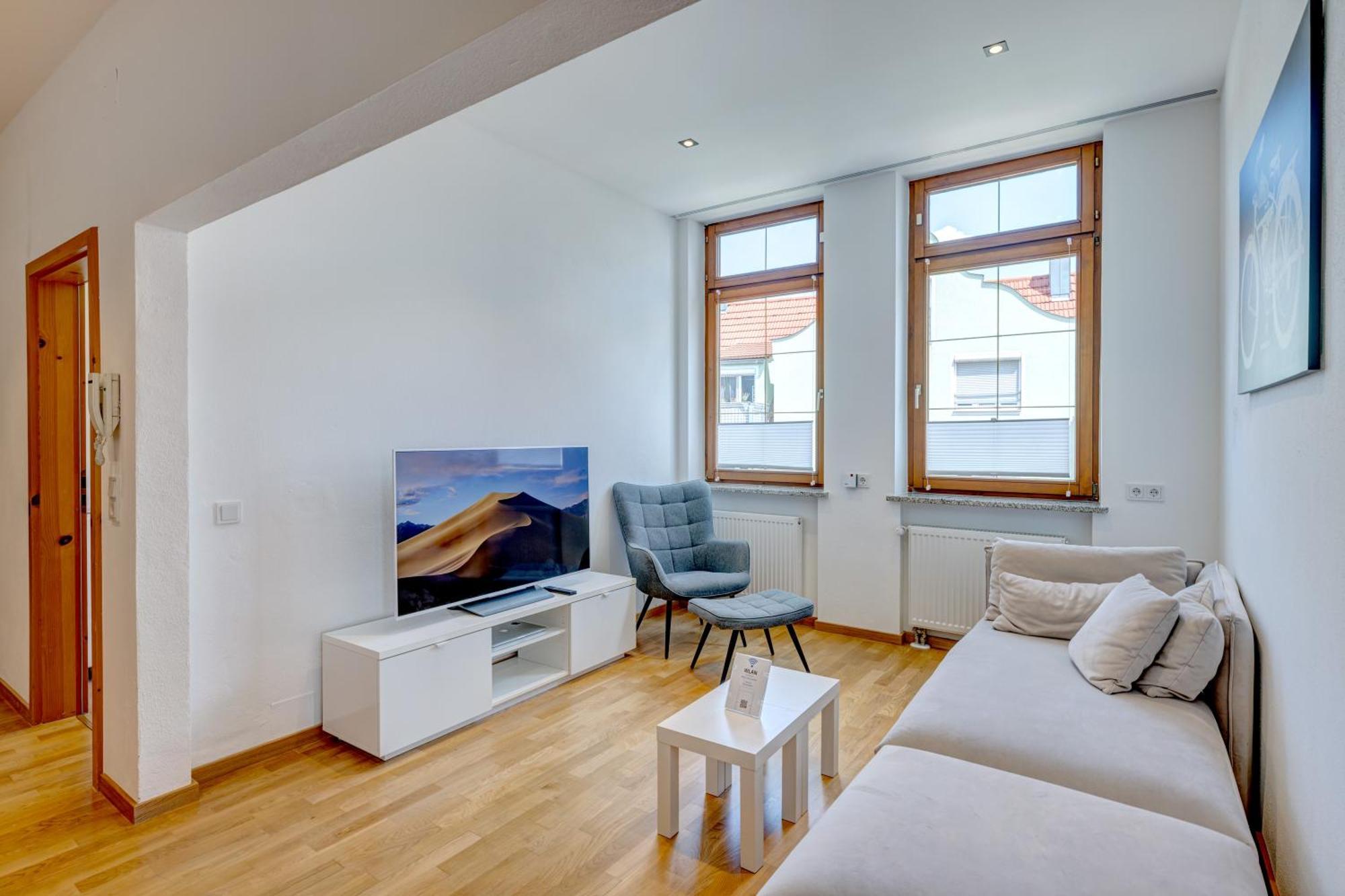 Kaza Guesthouse, Centrally Located 2 & 3 Bedroom Apartments In Augsburg Eksteriør bilde