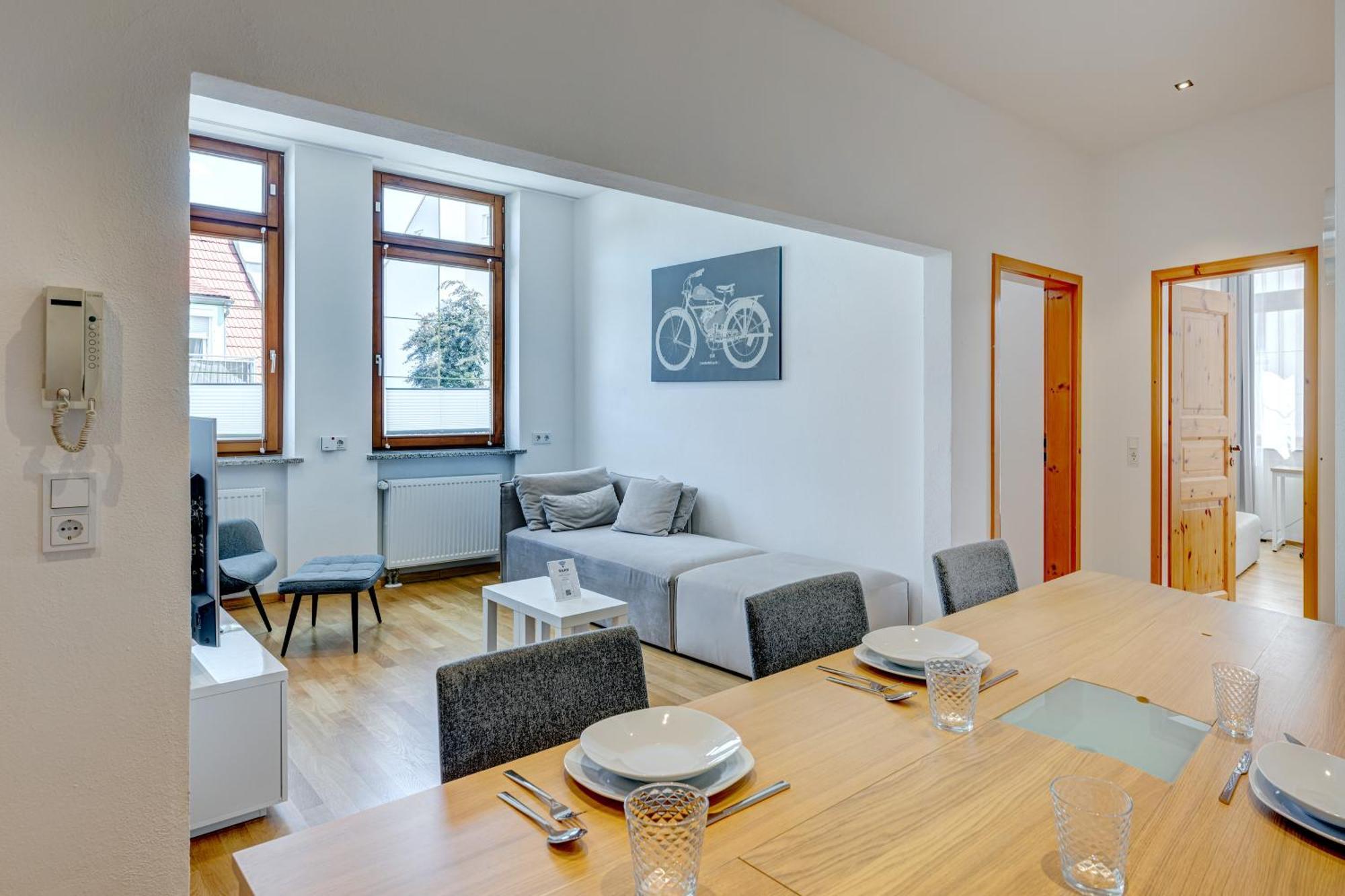 Kaza Guesthouse, Centrally Located 2 & 3 Bedroom Apartments In Augsburg Eksteriør bilde